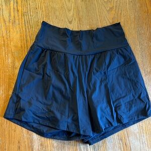 3 pairs of ‘Super High Waisted Back & Side Hidden Pocket 2-in-1 Yoga Shorts 5"